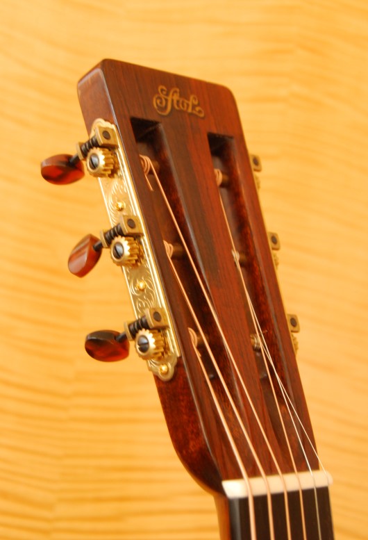 Stol_D18_Ditson_headstock_front.jpg